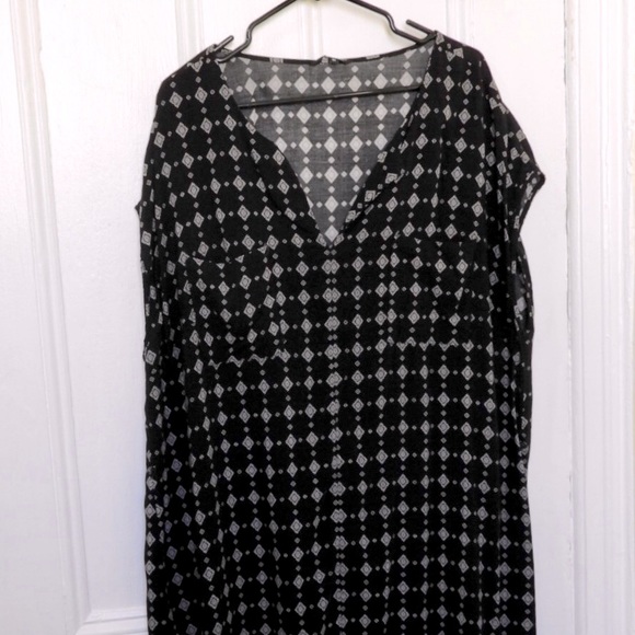 Black Print Short Sleeve Tunic Shirt/Dress - Picture 1 of 3